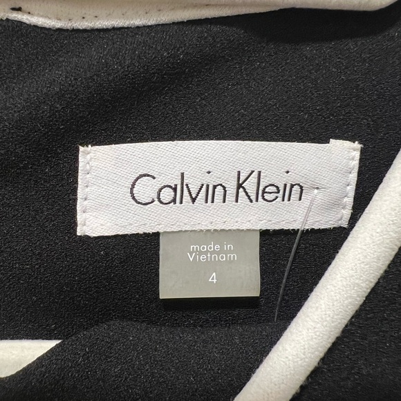 Calvin Klein Black and White dress with 3/4 Bell Sleeve NWT Size 4 - Picture 3 of 5